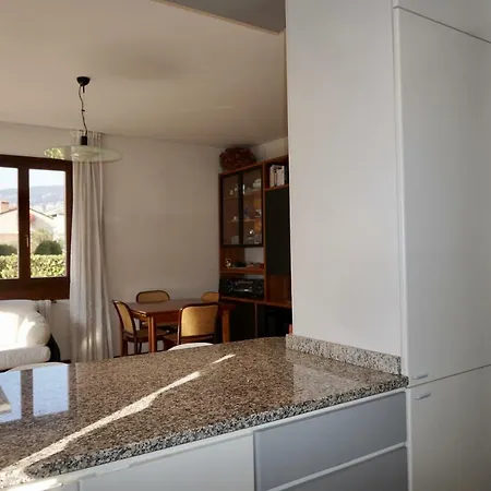 Welcome Traveller La Perla