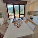 Welcome Traveller La Perla